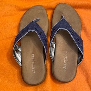 Most comfy shoes ever AEROSOLES 7.5 tan and blue denim design cute & longevity